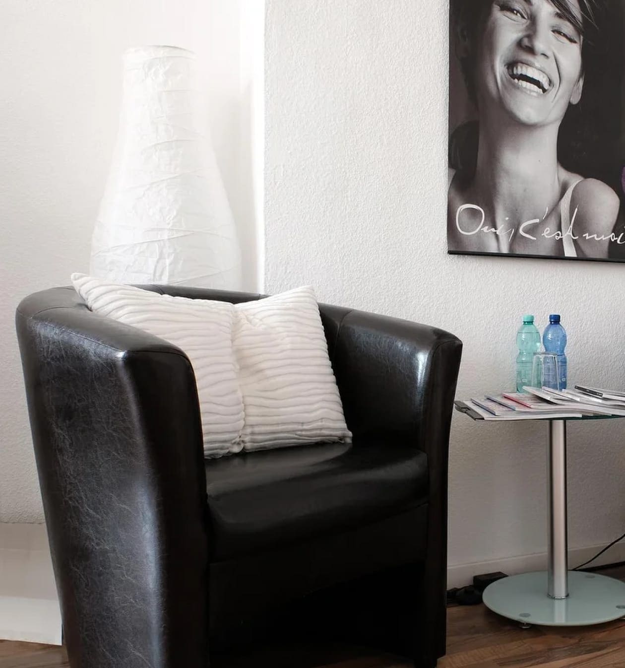 Sitzgelegenheit im Empfangsbereich des Kosmetikstudio Haidhausen - Kosmetik­studio Mün­chen Em­pfeh­lung